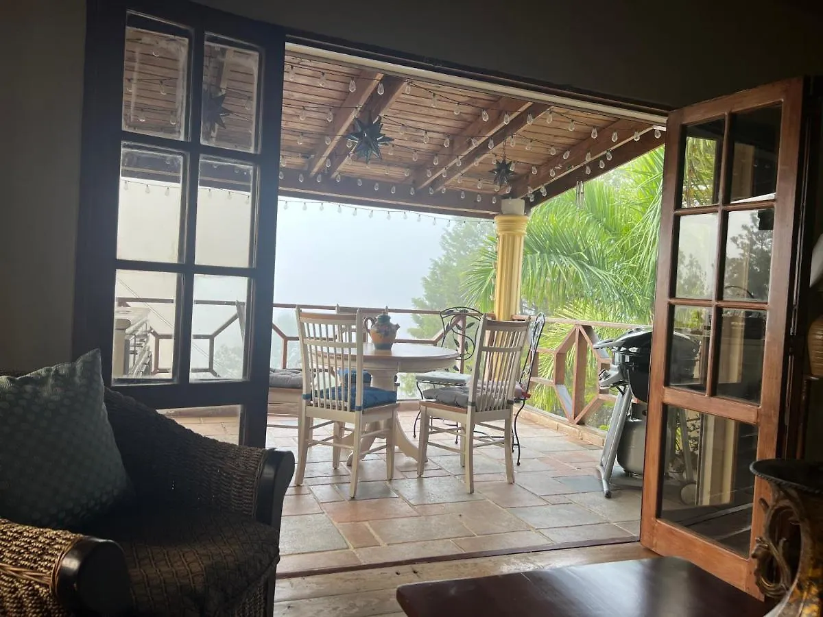 Villa Paloma/ Home/ Office-Remote Office Constanza